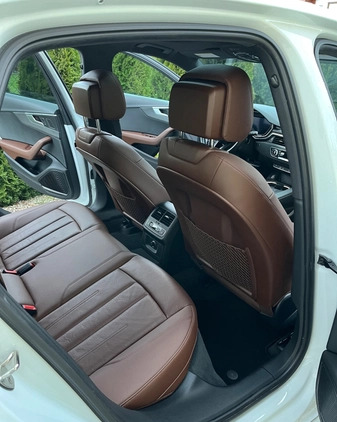 Audi A4 cena 99500 przebieg: 102500, rok produkcji 2016 z Biłgoraj małe 172